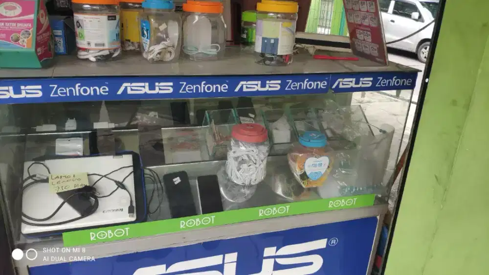 Jual cepat etalase konter hp, aksesories, warung, kacamata, dll