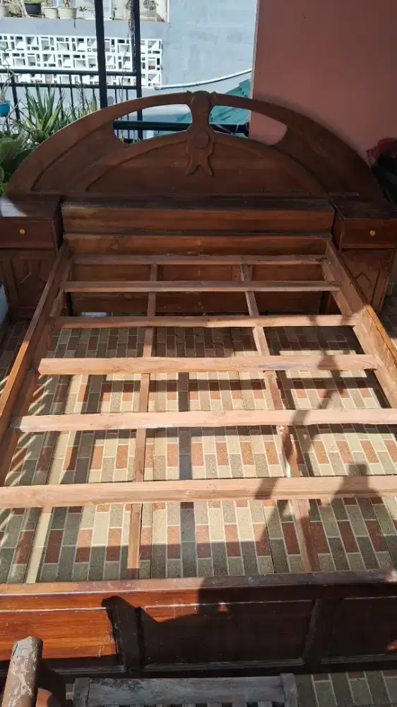 Tempat tidur jati asli & meja rias jati asli