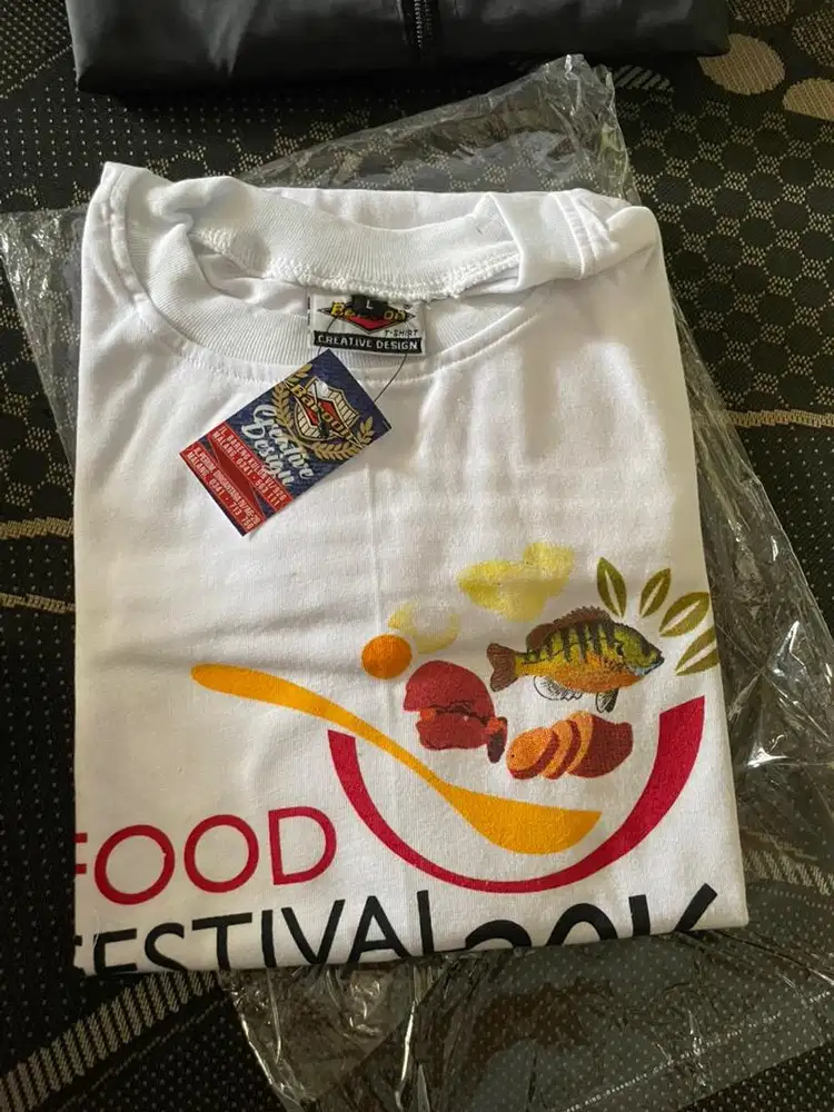 KAOS PUTIH (L) SABLON LENGAN PENDEK 5RB AJA (UNISEX) — NEW