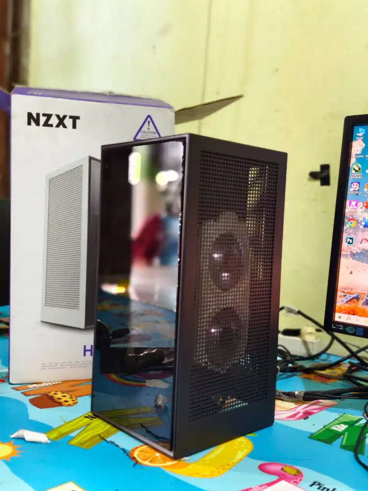 sepaket mini PC gaming dan desain grafis monitor samsung intel i5 ram