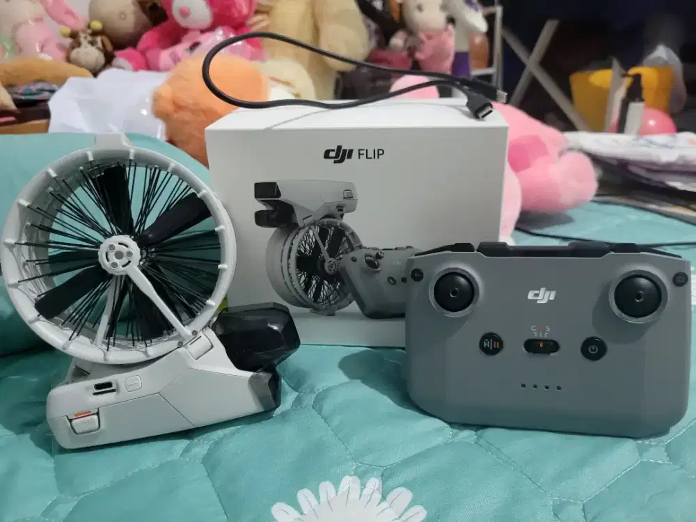 Drone DJI Flip Dengan Remote