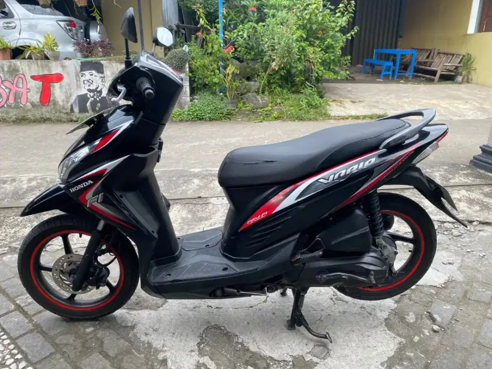 Vario LED injeksi THN 2014 plat AB sleman