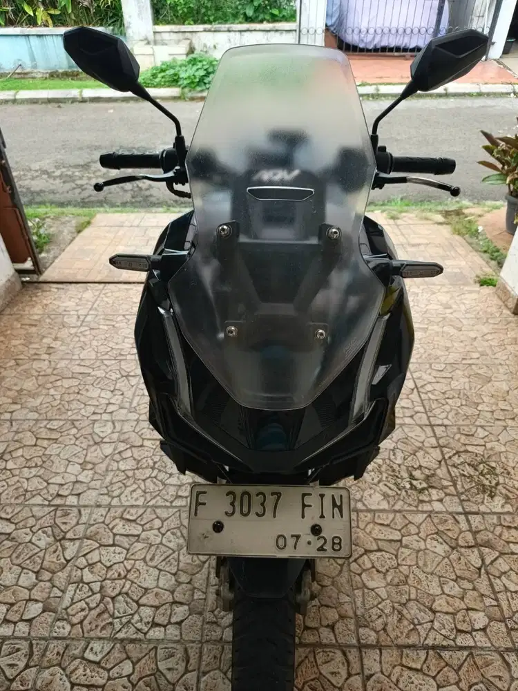 ADV 160 tahun 2023 Hitam