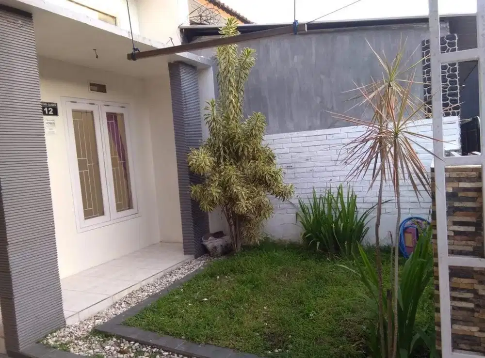 DIKONTRAKAN RUMAH MINIMALIS DI PERUM MUTIARA GARDEN BURING MALANG