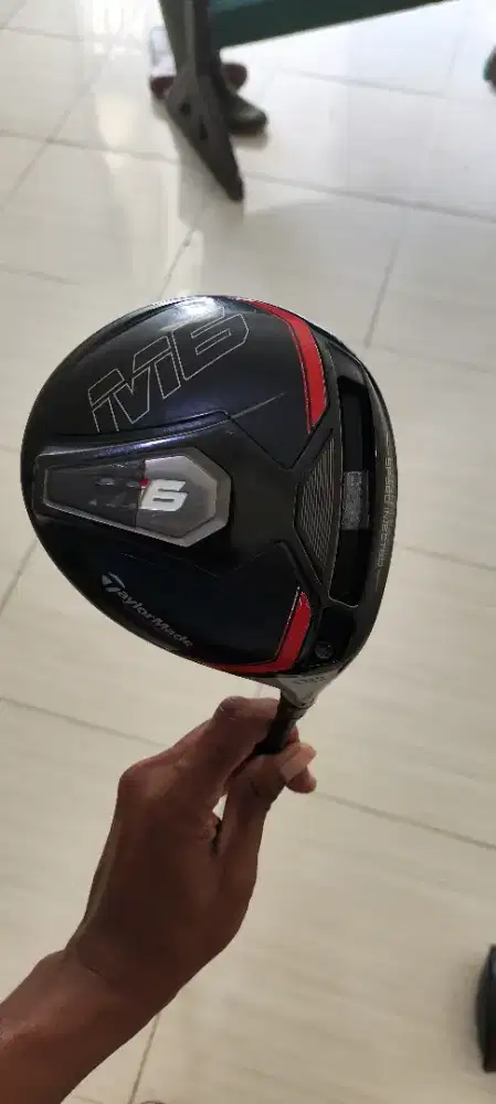 Driver taylormade M6 9 drajat bisa di rubah sesuai keinginan
