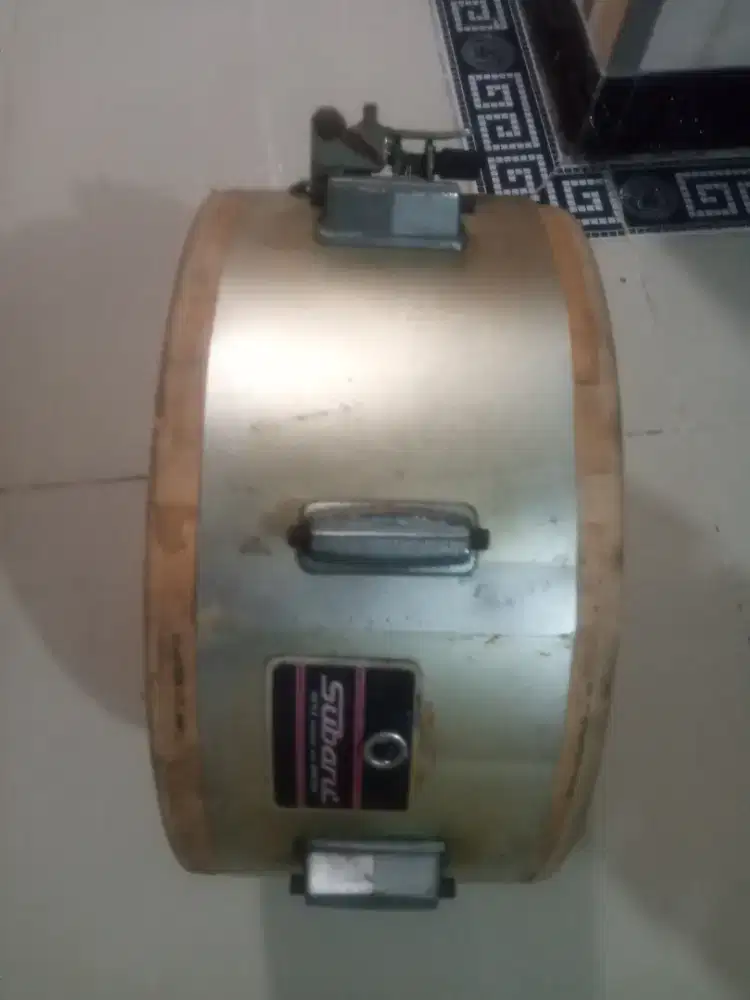 Snare drum tanpa Head , lugs. 14