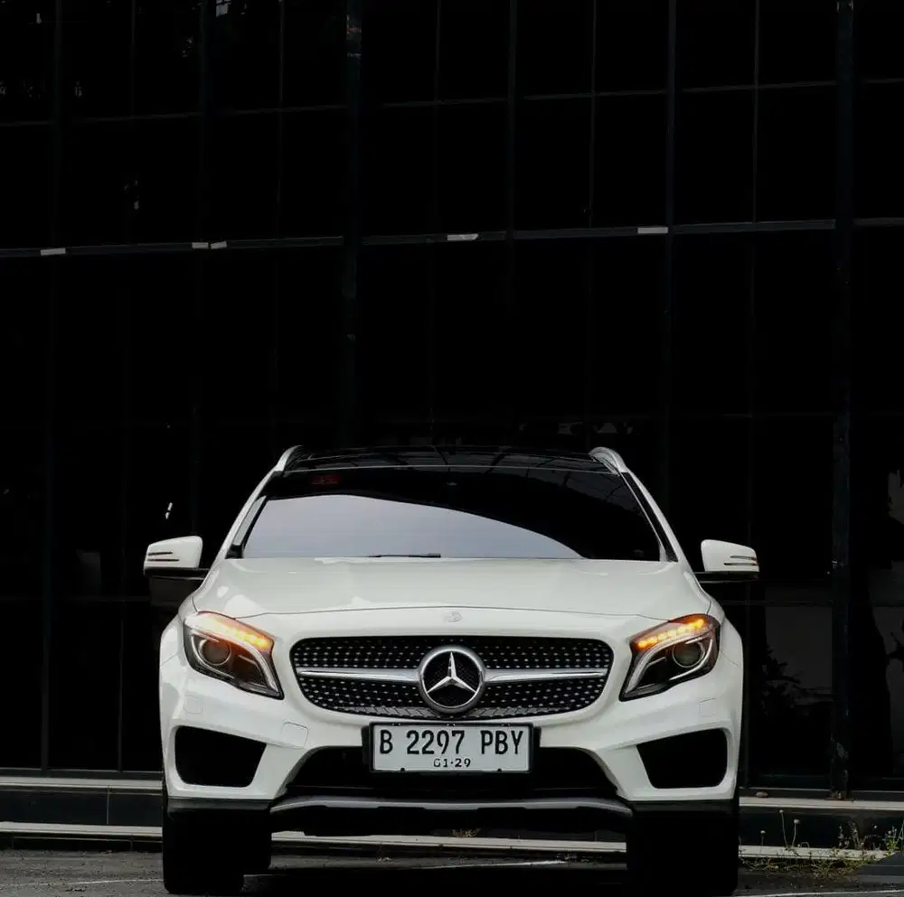 Mercedes Benz GLA200 AMG