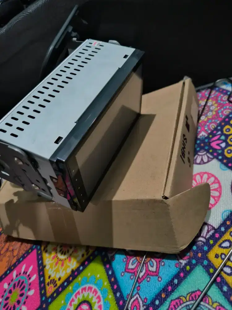 Dijual Armreest Box-Console Box Suzuki Ignis & HU original Ignis- Nego