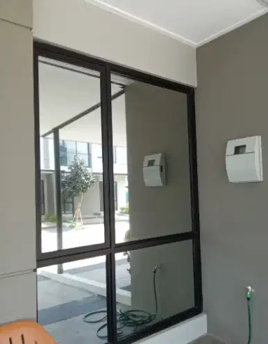 Pusat order Kaca Film dan Sticker untuk kebutuhan Gedung, Perkantoran