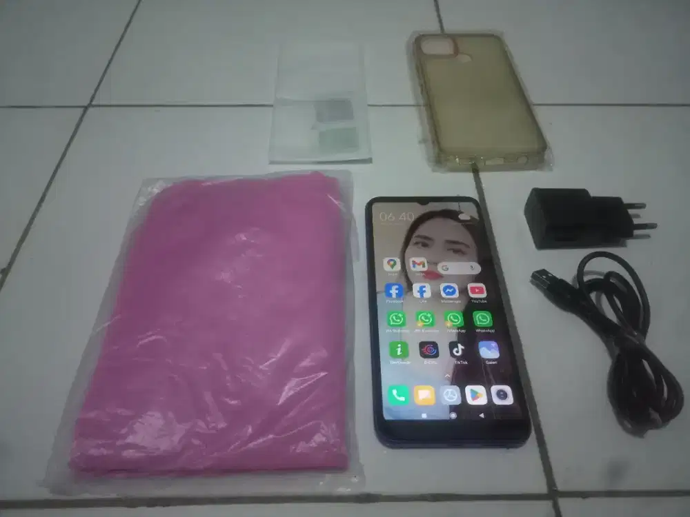 REDMI 9C ( 2022 )
Ram 4gb Rom 64gb
Blue Edition