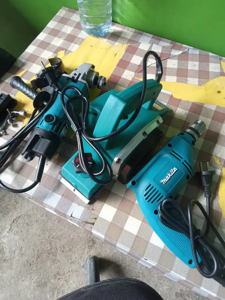 Jual aja alat bangunan  borong semua