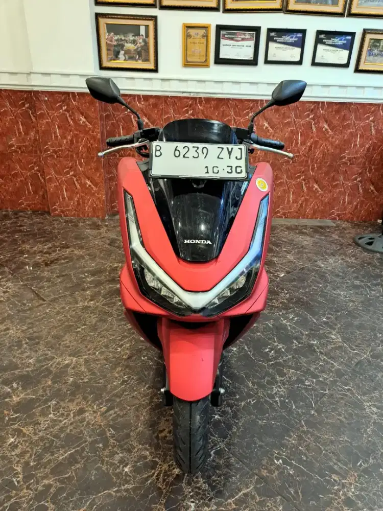 HUB IMA DP 2 JUTA PCX 160 ABS 2025 . KM LOW BERGARANSI FREE OLI SERVIS