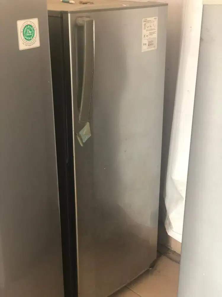 Kulkas freezer merk LG