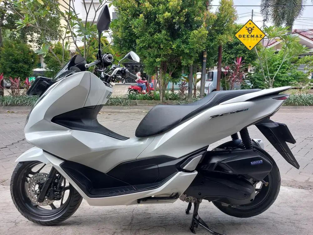 (DP 1 Jt)‼️ Honda PCX 160 CBS Putih 2024 Cash, Kredit & Tukar Tambah