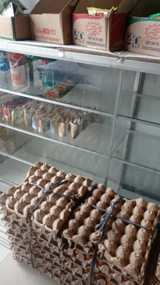 Etalase ukuran 2 meter