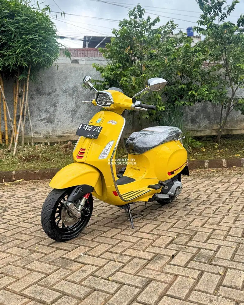JUAL MURAH VESPA SPRINT S 150 IGET ABS FACELIFT 2021 MULUS