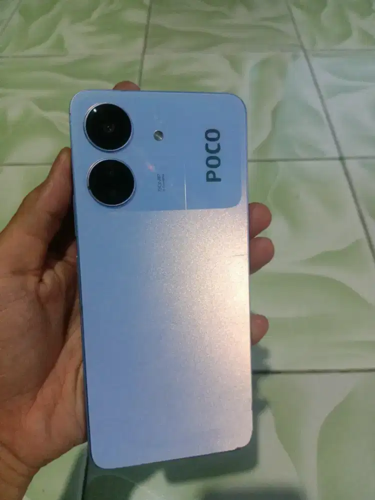 Poco c65 ram 6/128 fullset minus sesuai pict lcd pernah ganti