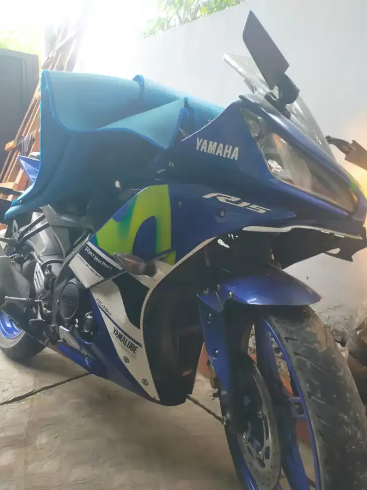 Dijual Yamaha R15 V2 tahun 2016