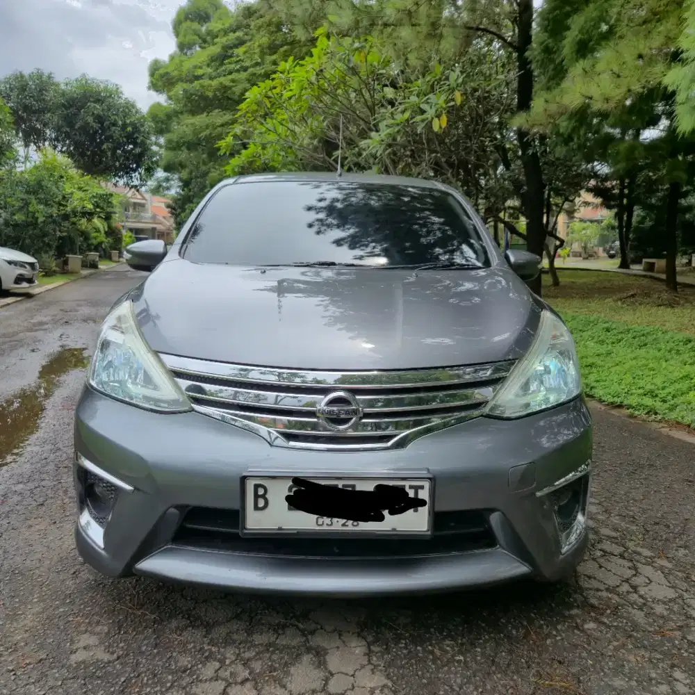 GRAND LIVINA HIGHWAY STAR AUTECH 2017 LOW KM