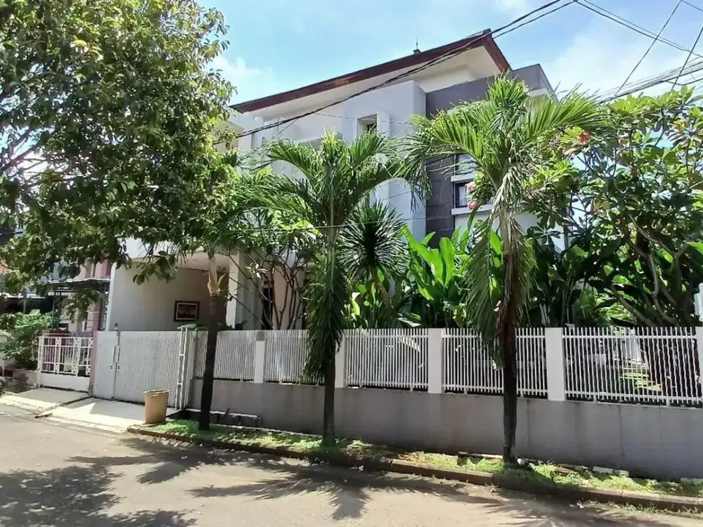 Rumah Siap Huni Posisi Hook di Bintaro Tangsel RN-17418