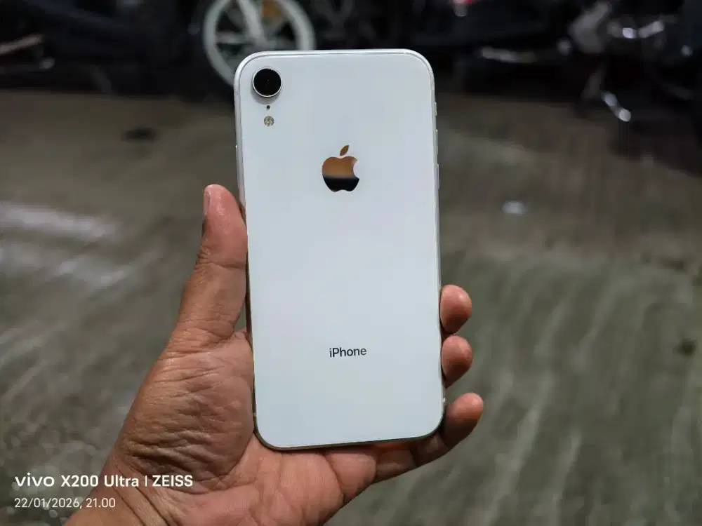 iPhone Xr 64Gb iBox