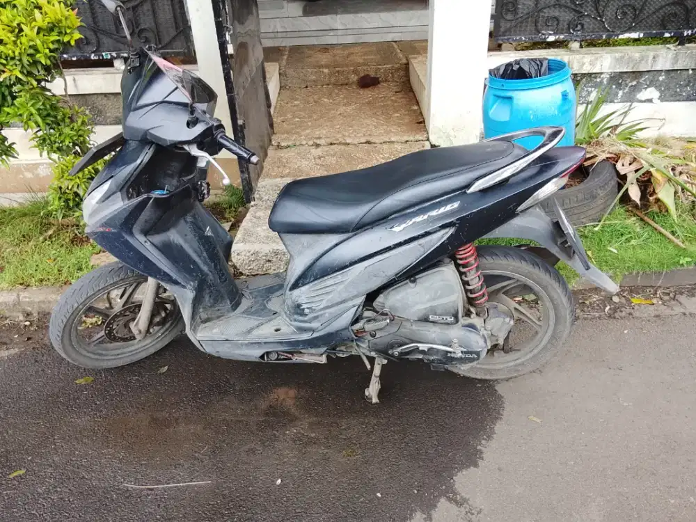 Jual Bu motor Vario f1 th 2015 surat lengkap