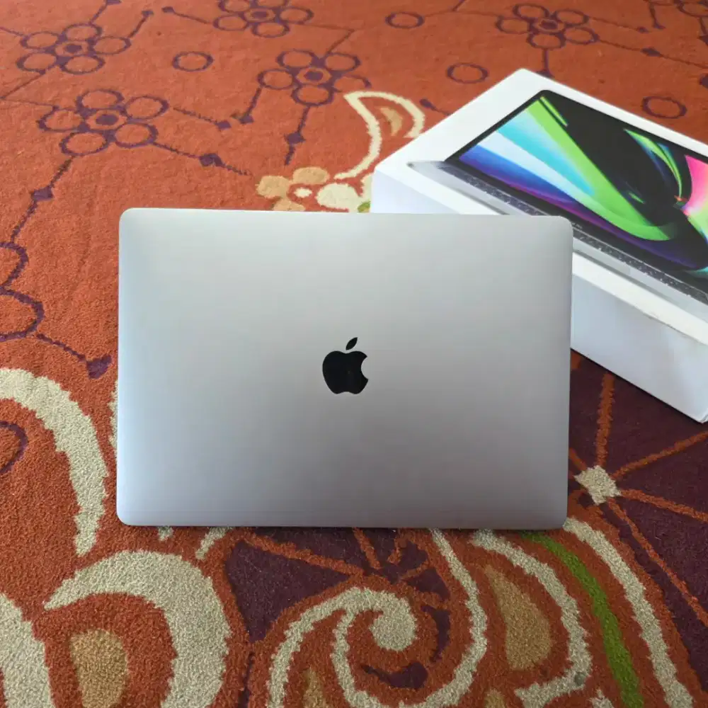 Macbook Pro M2 Touchbar Ex iBox Mulus Fullset