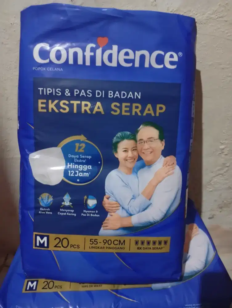 POPOK CELANA  DEWASA Confidence SIZE M  isi 20 pcs