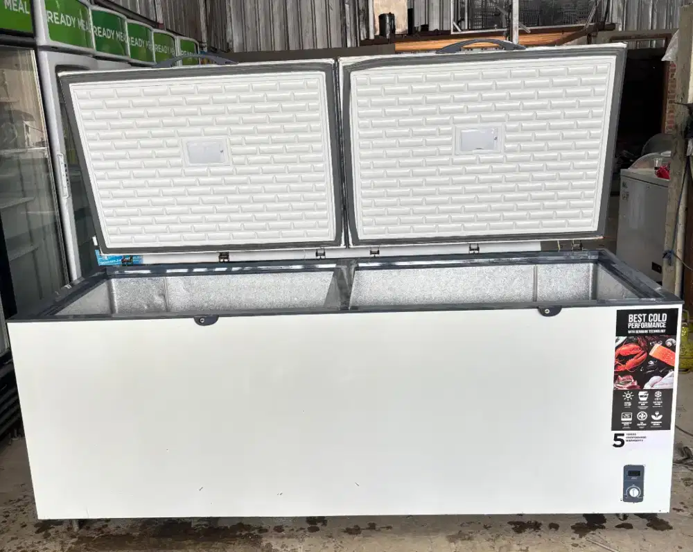 Frezeer box kapasitas 1200l mrek GEA