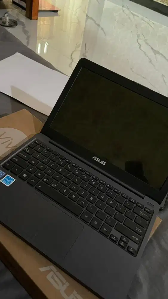 Notebook Asus Ram 4GB Warna Star Grey