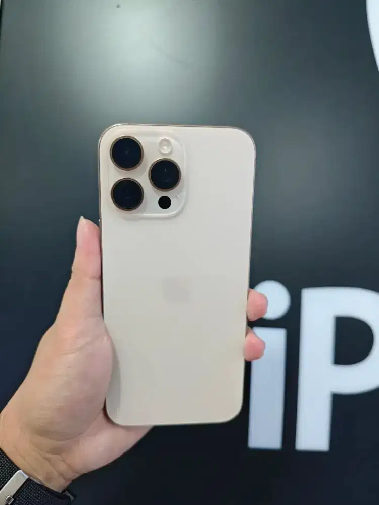 Iphone 16 promax 256 Desert Ibox like new