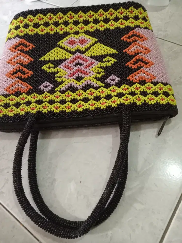 Tas manik utuh dan bagus