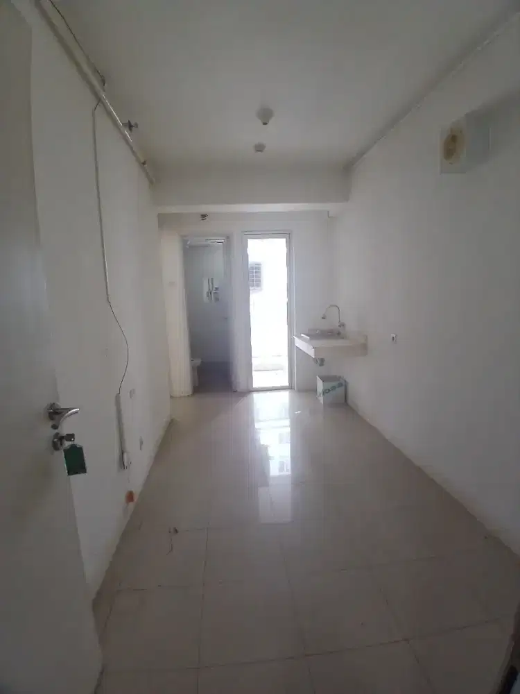 Disewakan 1 BR UF Pertahun Apartemen Bassura City