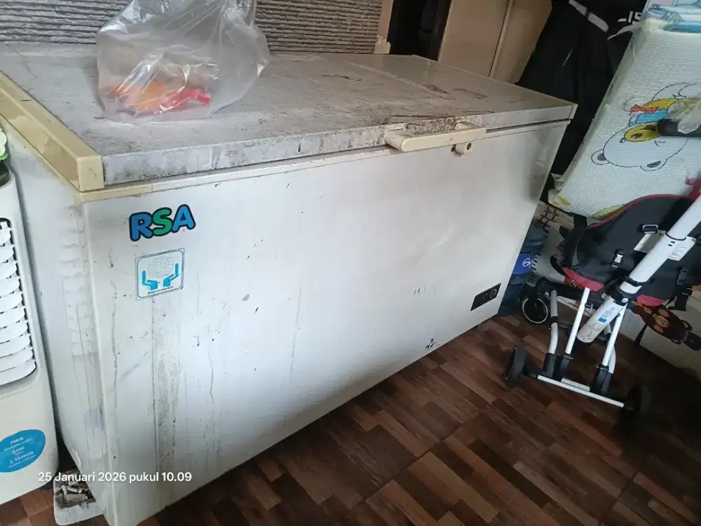 Frezeer Bekas Pemakaiaan Normal