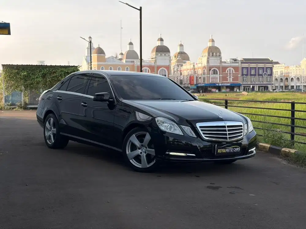 [KM 44RB!!] ANTIK Mercedes-Benz E250 CGI AT
2012