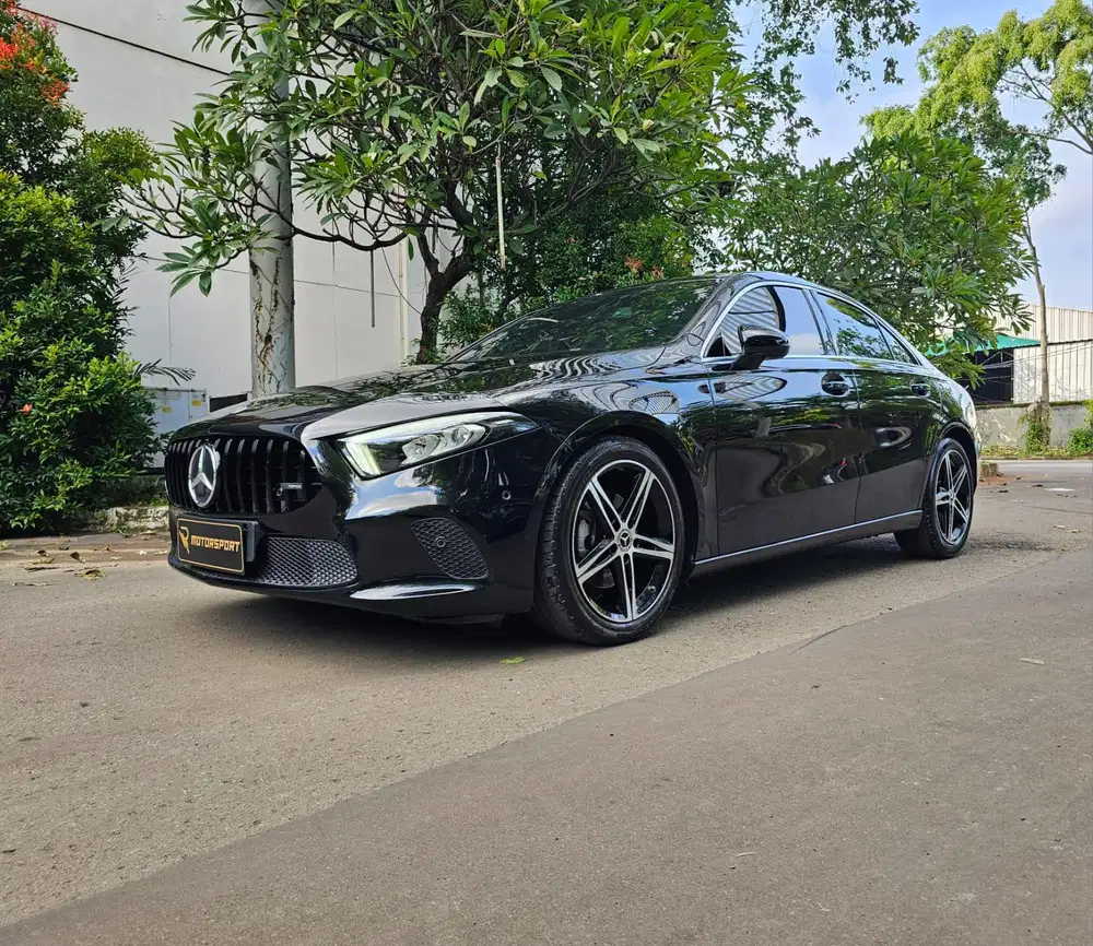 (ODO:9rb) Mercedes Benz A200 2019 Sedan Amg low km a35 a 200