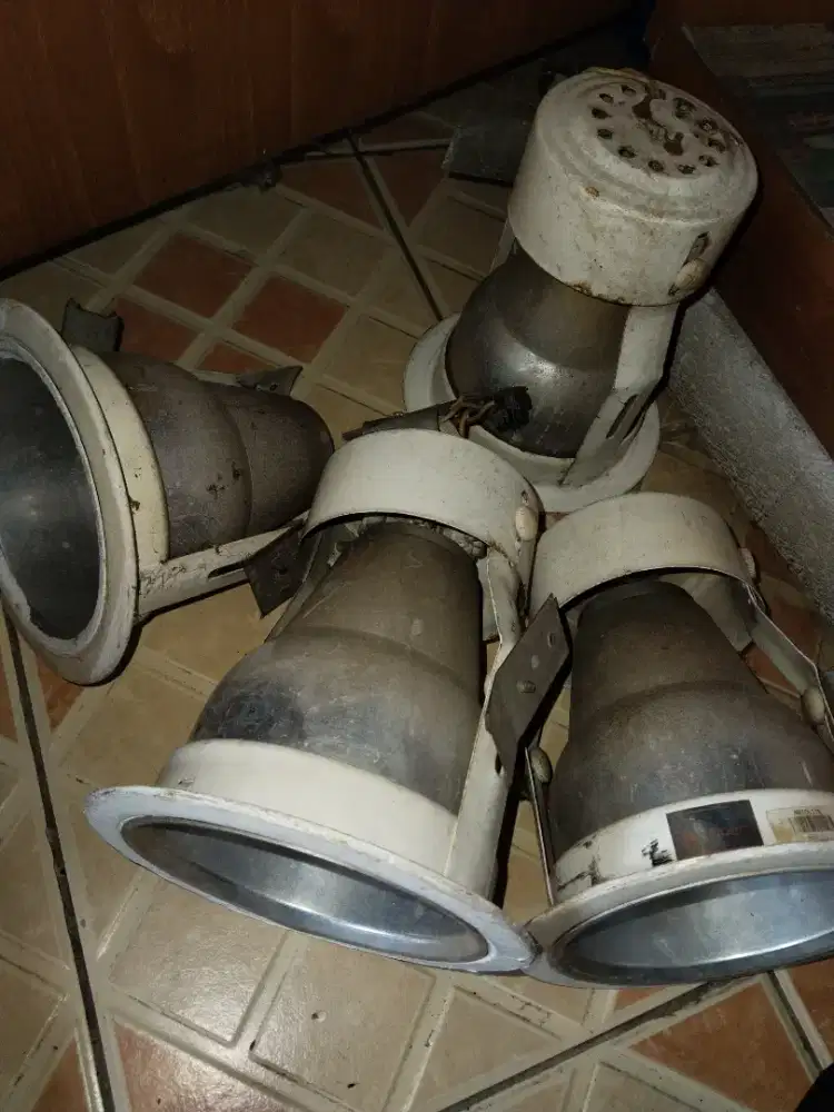 Jual cepet aja Fitting lampu