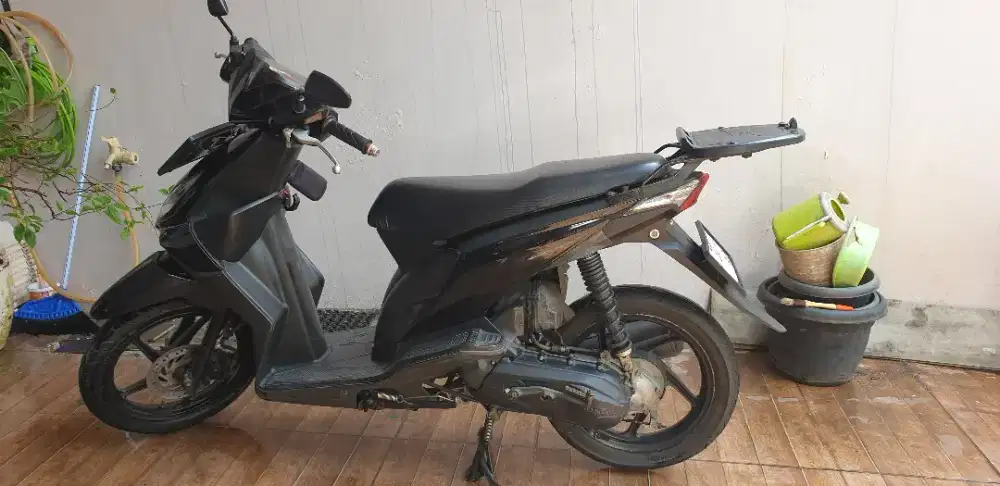 Jual Honda Beat Karbu 2010 Hitam