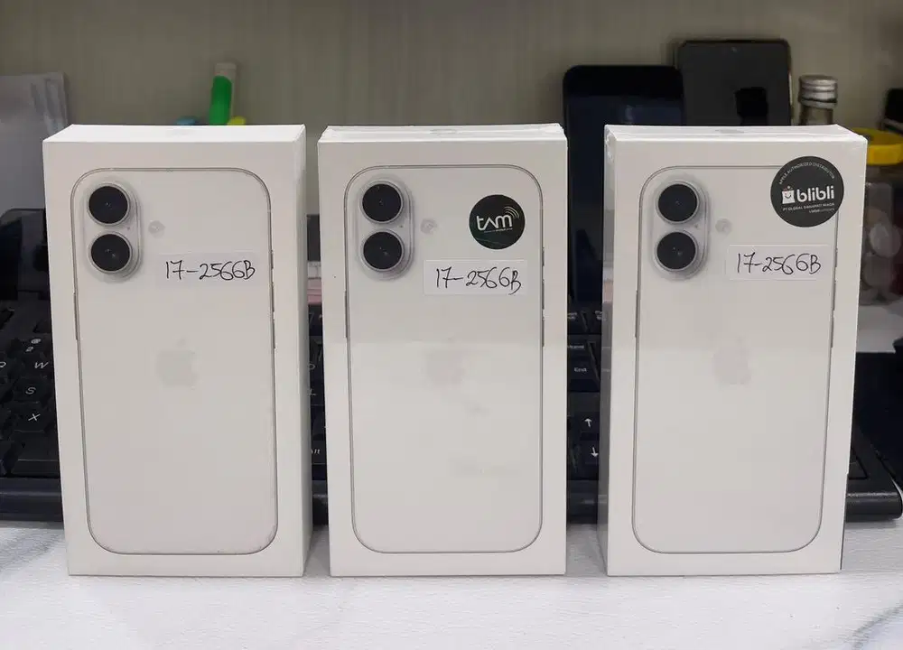 Baru...IPhone 17 256Gb Grs Resmi (Warna : Black,Blue,White,Lavender)