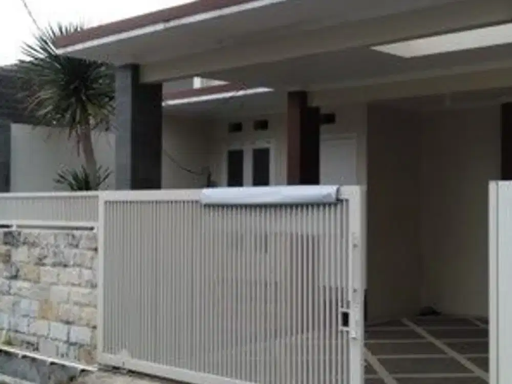 Rumah dijual kawasan sulfat Purwantoro malang 2Lt LT135 3KT hanya 1.6M