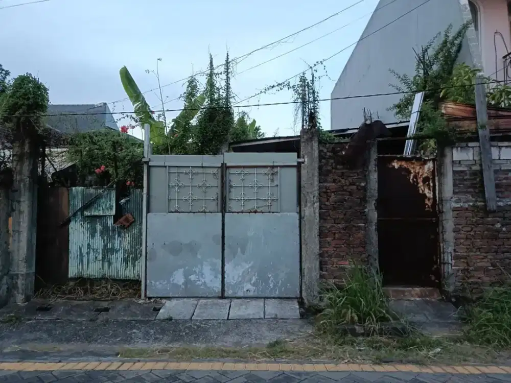 Tanah Pakis Tirtosari , dekat mayjend sungkono, darmo