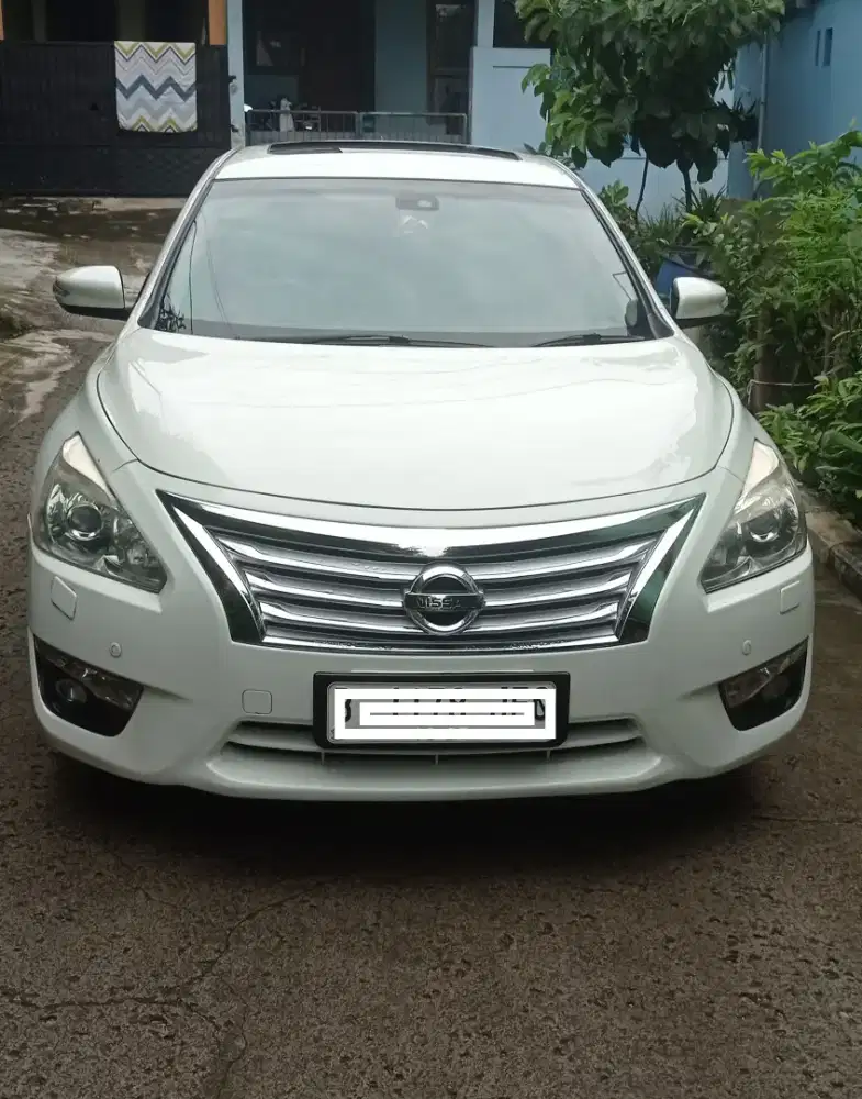 Dijual Nissan Teana Tahun 2014 2.5 XV Automatic KM rendah