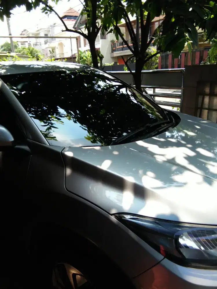 Kaca film mobil dan gedung