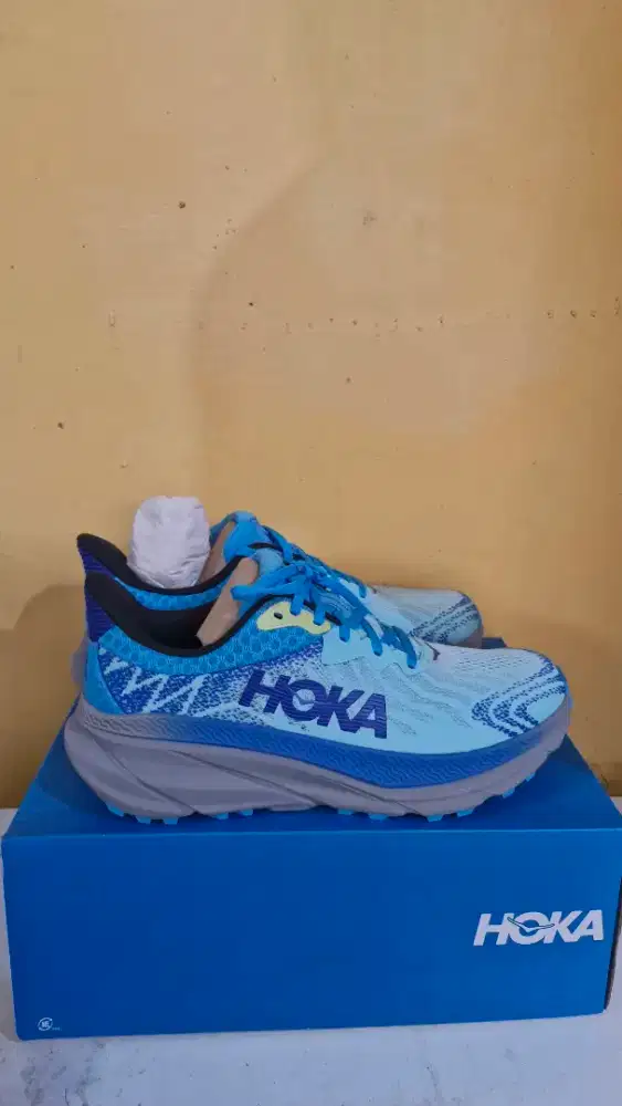 Sepatu Hoka Ukuran 42 Baru