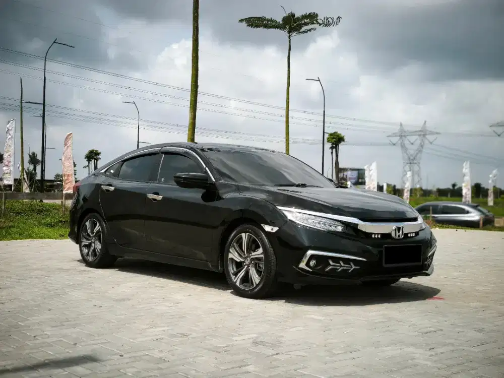 (KM33Rb)Honda Civic ES Turbo 2019