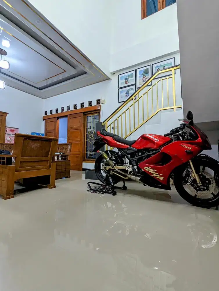 Ninja rr old merah maroon