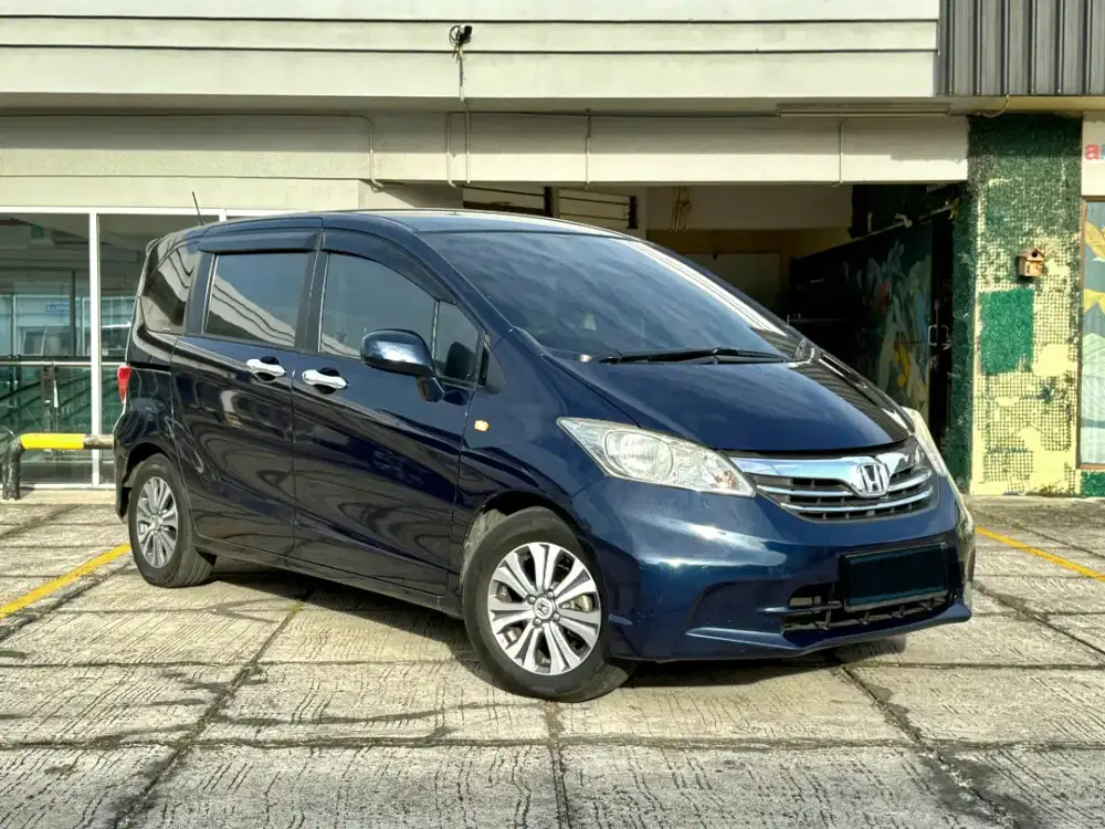 Honda Freed SD 2012