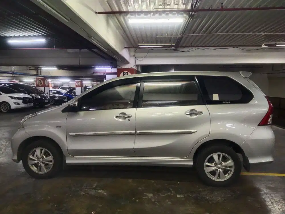Toyota avanza veloz 1.5 matik 2016