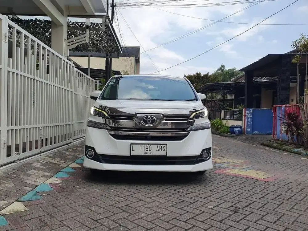 Vellfire G 2015