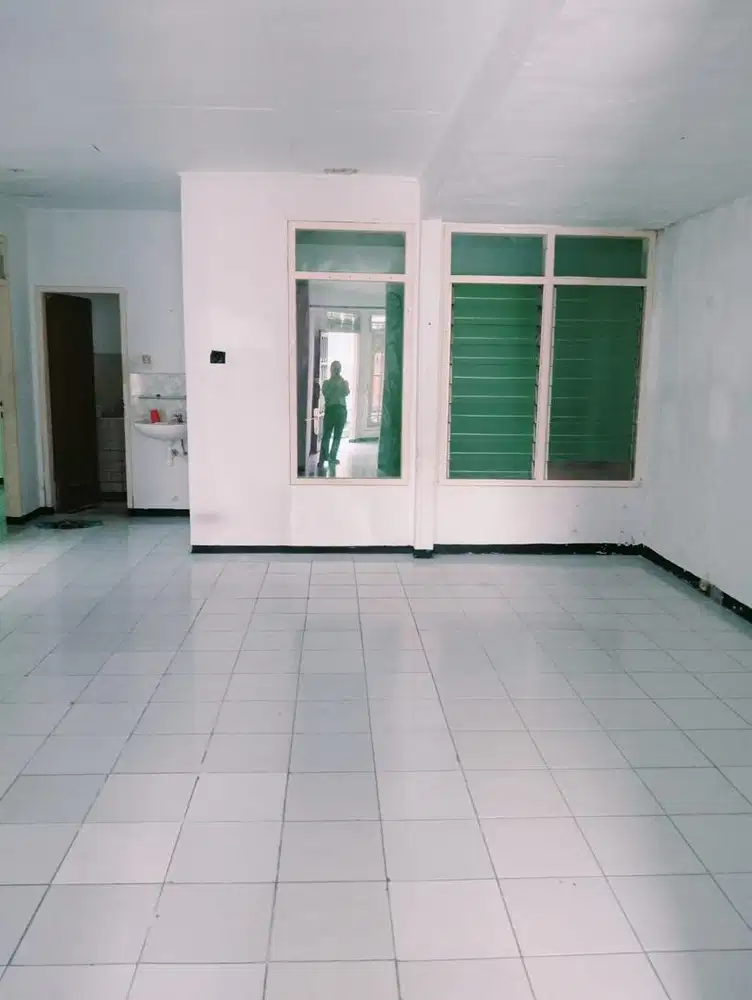 Disewakan/Dijual Rumah SHM kosongan